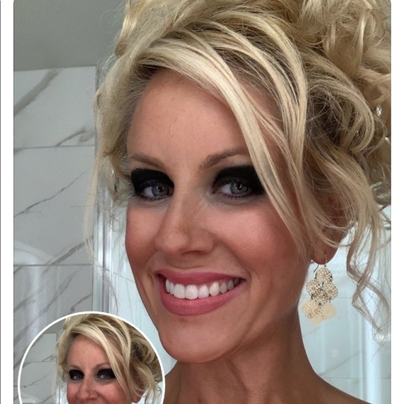 Meet your Posher, Janice - Picture 2 of 2